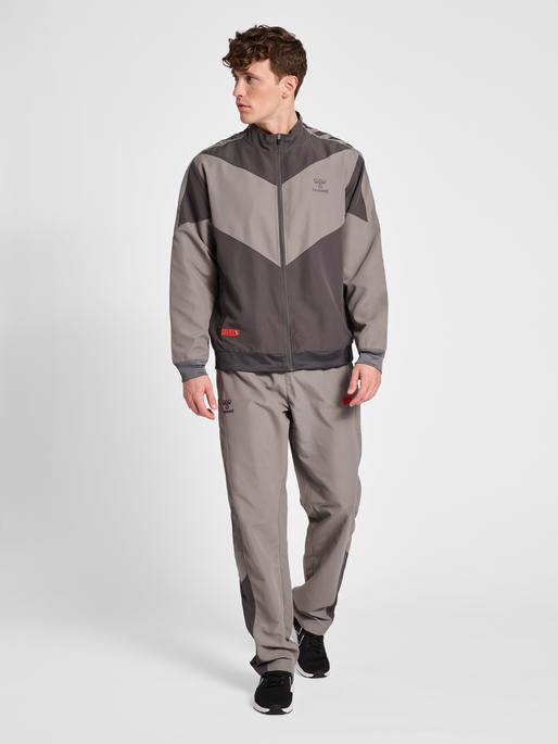 hmlPRO GRID WOVEN PANTS, 2166, model