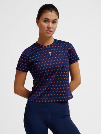 hmlFAST WORKOUT W T-SHIRT S/S, DRESS BLUES, model