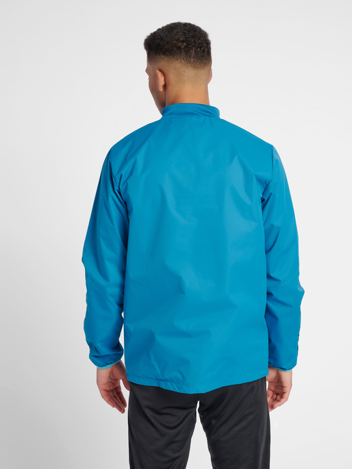 hmlAUTHENTIC WIND BREAKER, CELESTIAL, model