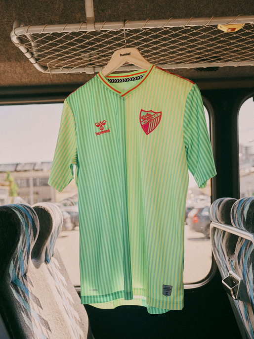 MCF 23/24 AWAY JERSEY S/S, GREEN GECKO UNSPONSORED, model