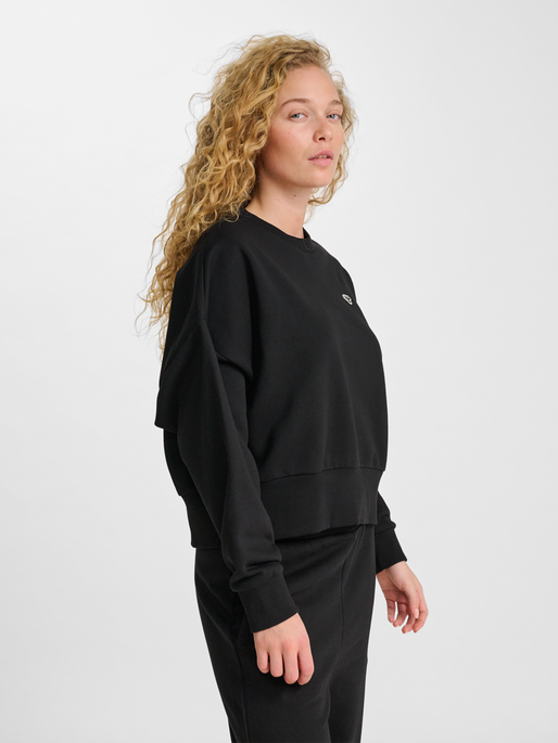 hmlBOXY W CREWNECK BEE, BLACK, model