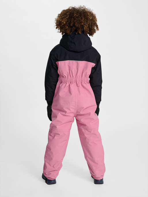 hmlJR BLOCK SNOWSUIT WP, POLIGNAC, model