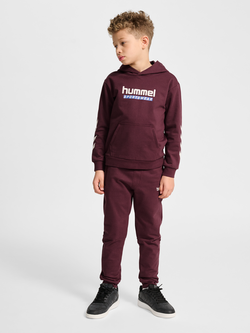 hmlJR REGULAR ADJ WAIST PANTS, VINEYARD WINE, model