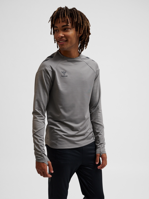 hmlPRO TRAINING CREW SWEAT, STEEL GRAY, model